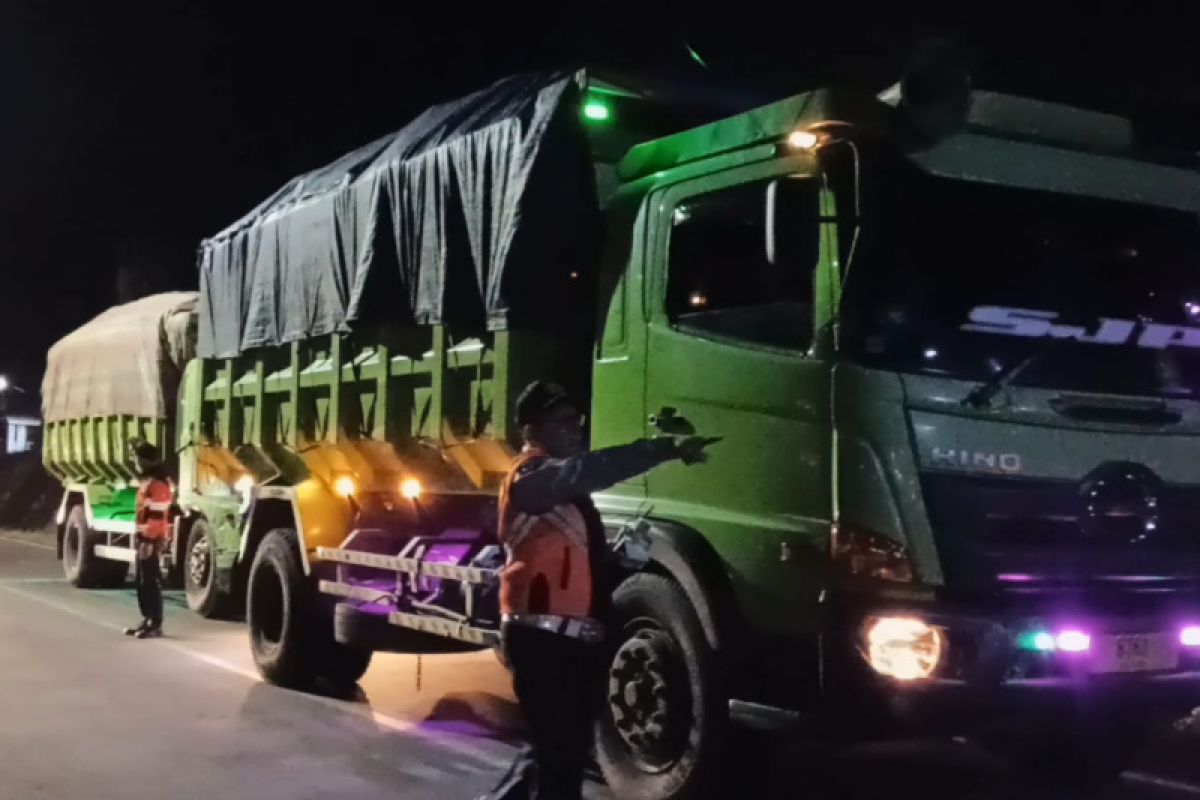 Tim gabungan tilang puluhan kendaraan tambang batu bara di Bengkulu