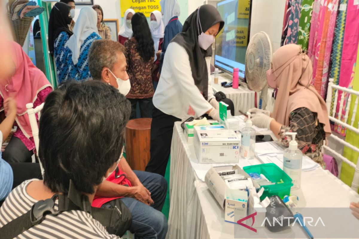 Dinkes buka gerai vaksinasi COVID-19 di Kulon Progo Expo