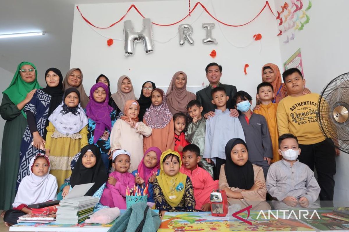 Kegembiraan anak-anak PMI belajar di sanggar bimbingan Selangor