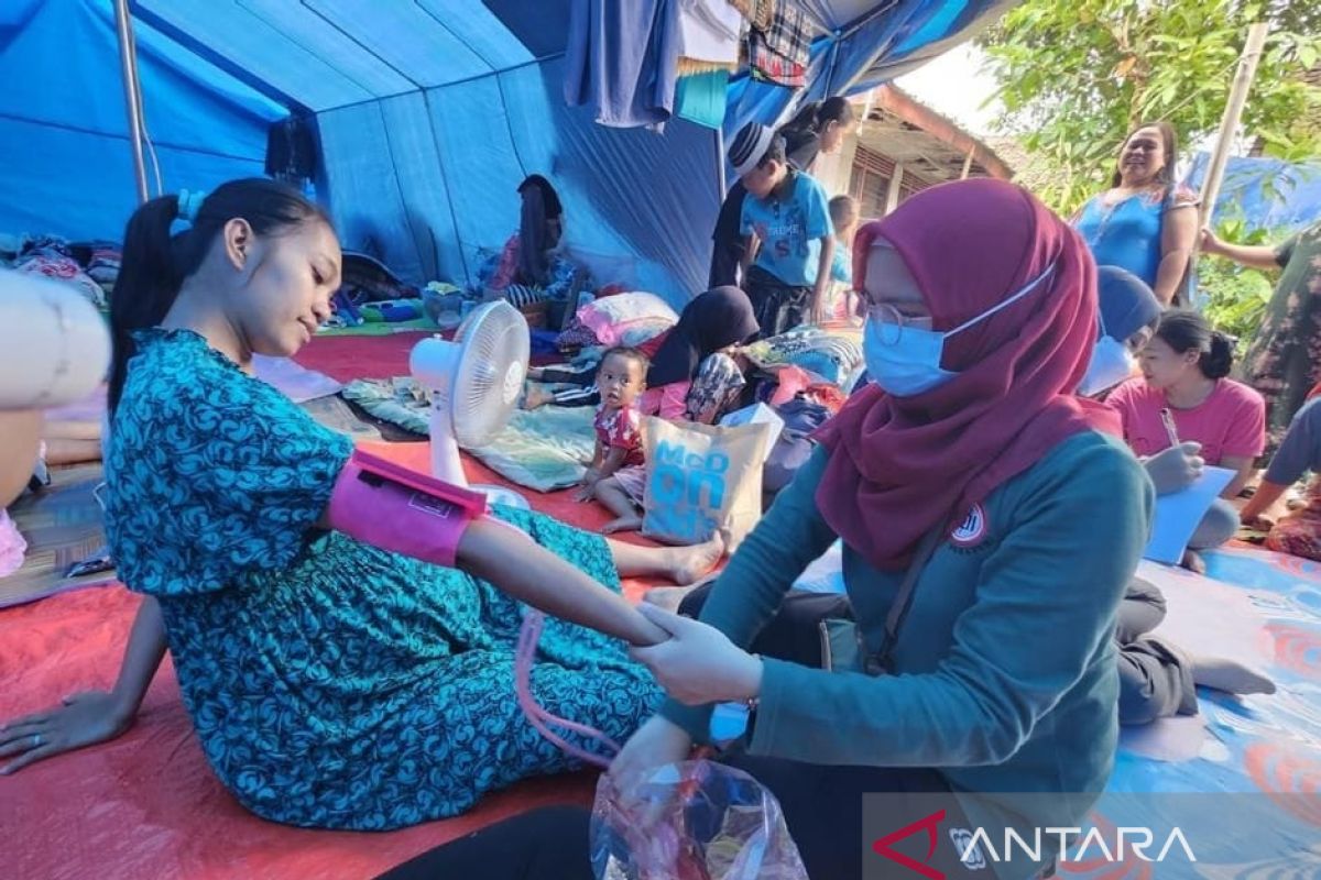 Pengungsi gempa Cianjur mulai terserang penyakit ISPA dan diare