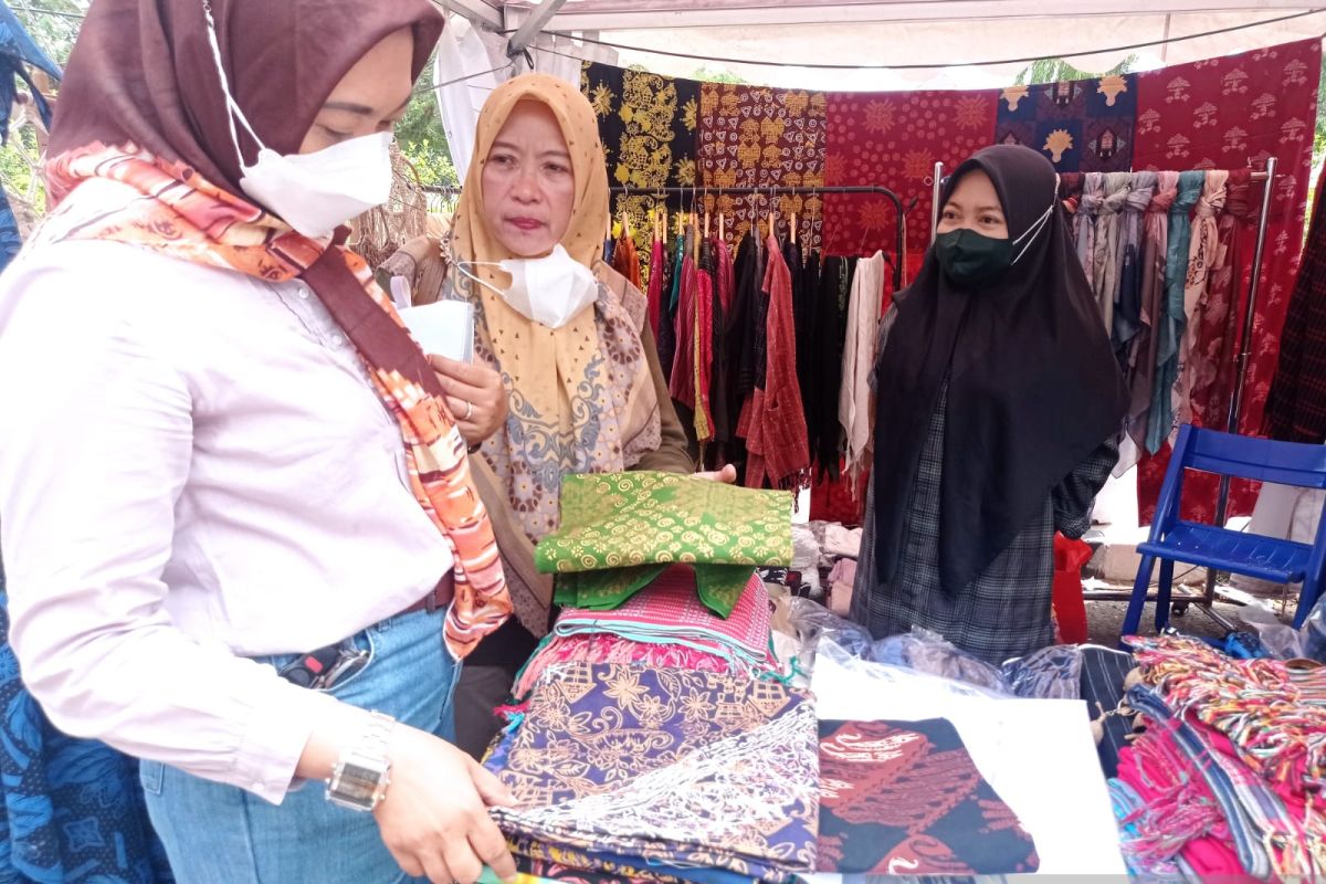 Pemkab Lebak tetapkan gula aren dan batik produk unggulan daerah