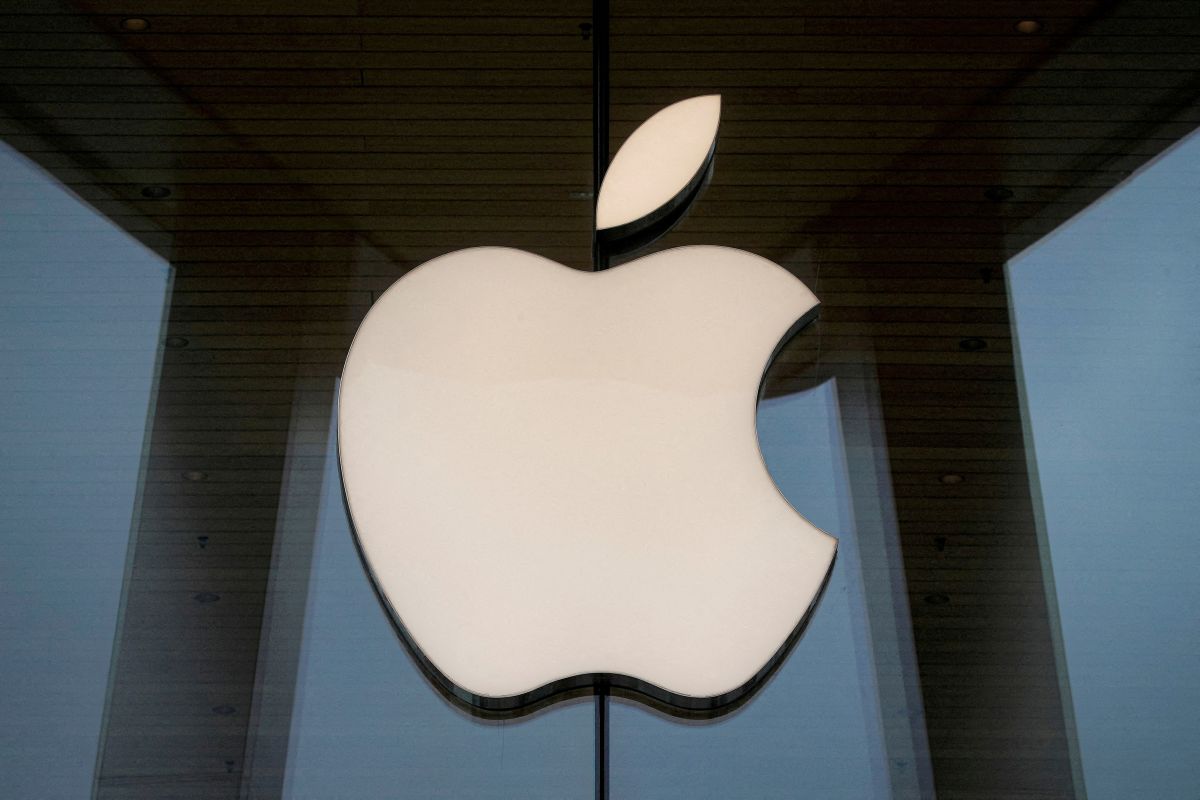 Apple daftarkan paten xrOS jadi sistem perangkat realitas campuran