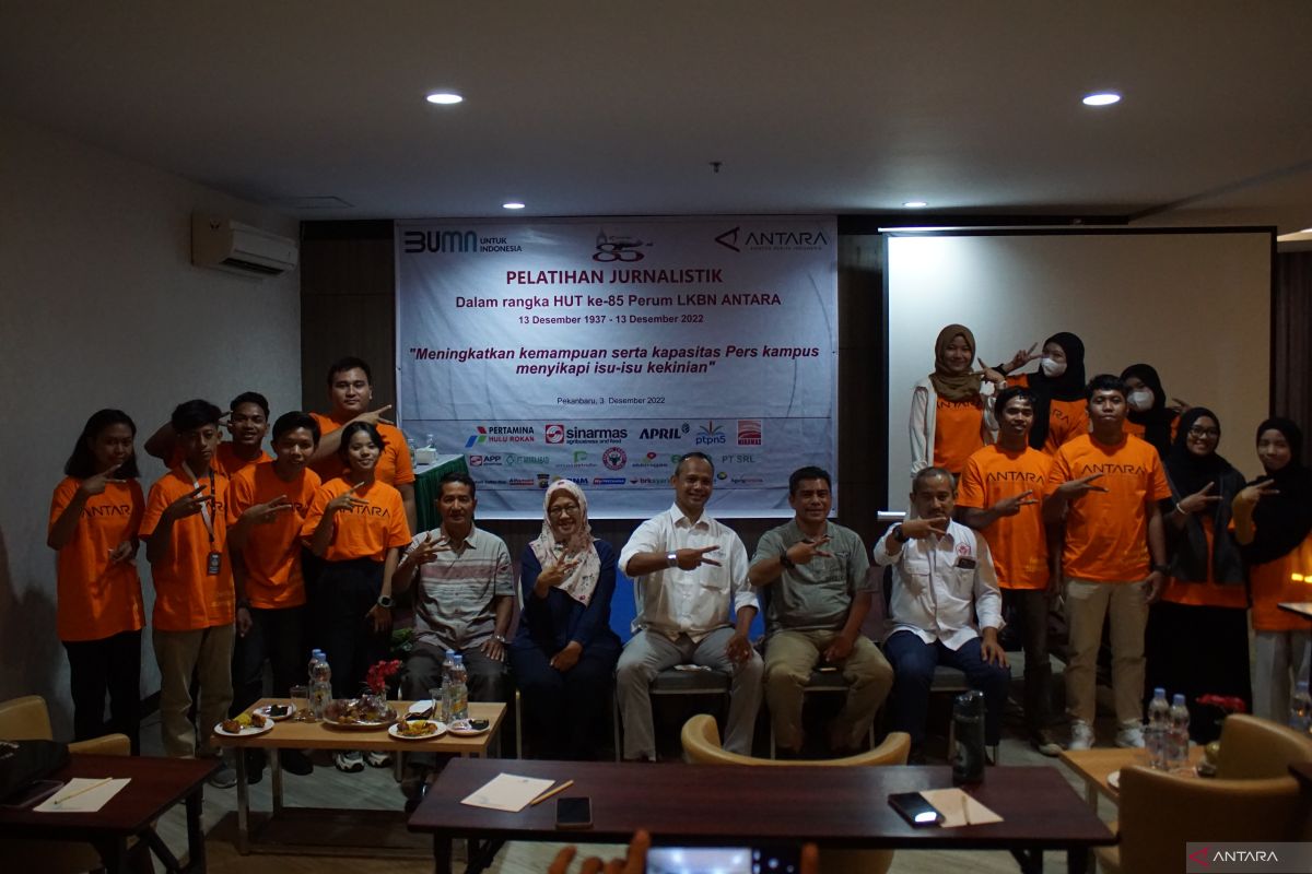 Pers kampus antusias ikuti pelatihan jurnalistik dari LKBN Antara Riau