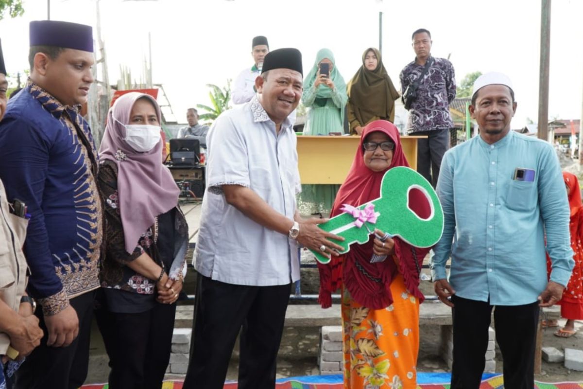 Pelaksana Tugas Bupati Langkat Syah Afandin kunjungi Desa Kwala Gebang