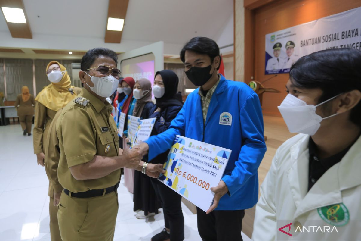 Pemkot Tangerang berikan bantuan biaya pendidikan kuliah ke 268 mahasiswa