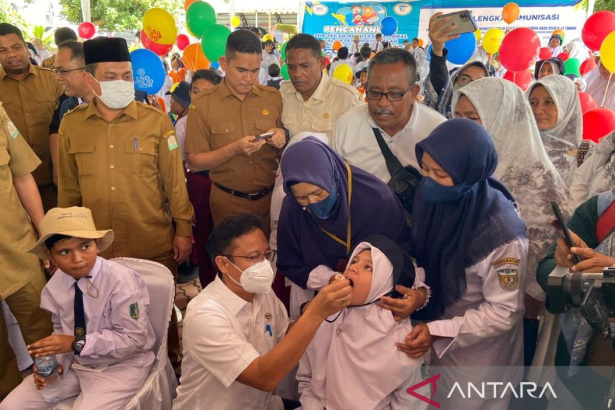 Menkes minta 1,2 juta anak Aceh tuntas dapat vaksin polio sebulan