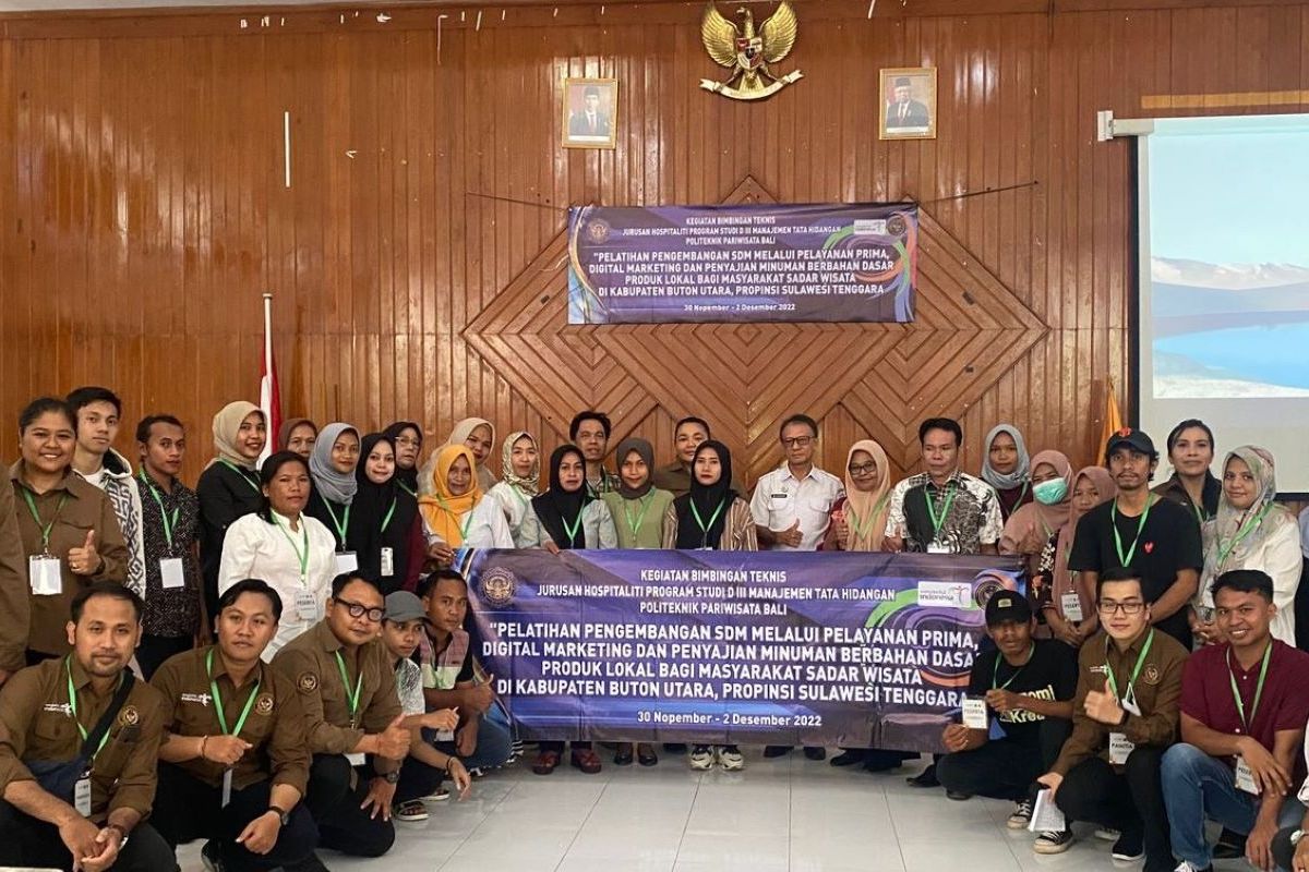 Prodi MTH Poltekpar Bali latih SDM sadar wisata asal Pemkab Buton Utara