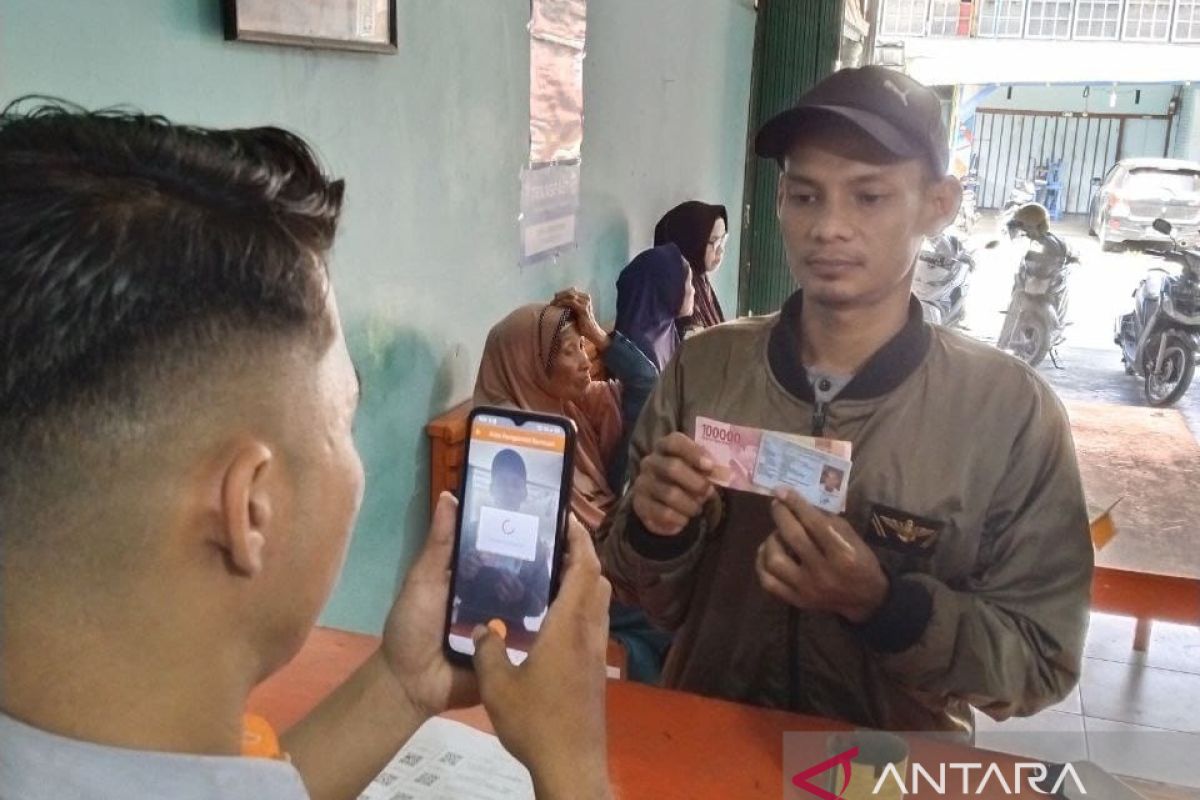 Pos Pariaman imbau penerima BSU segera cairkan uangnya di Kantor Pos terdekat