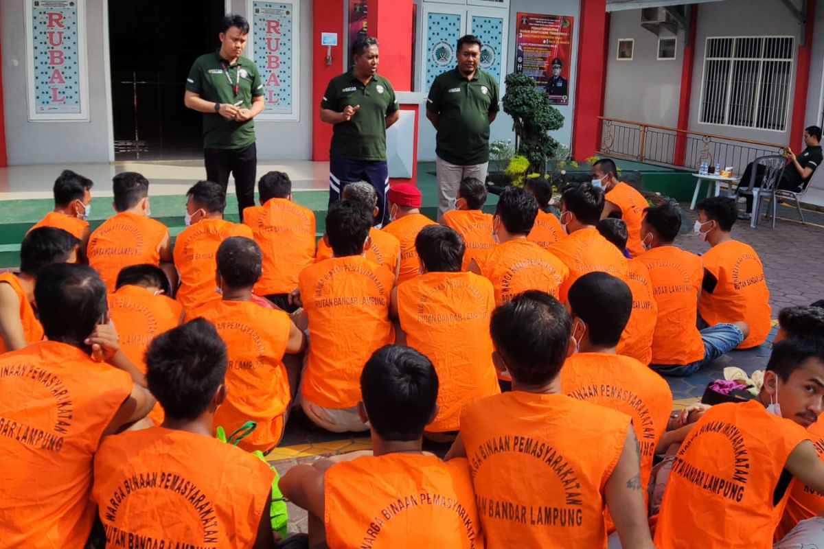 Rutan pindahkan puluhan napi ke Lapas Sukadana