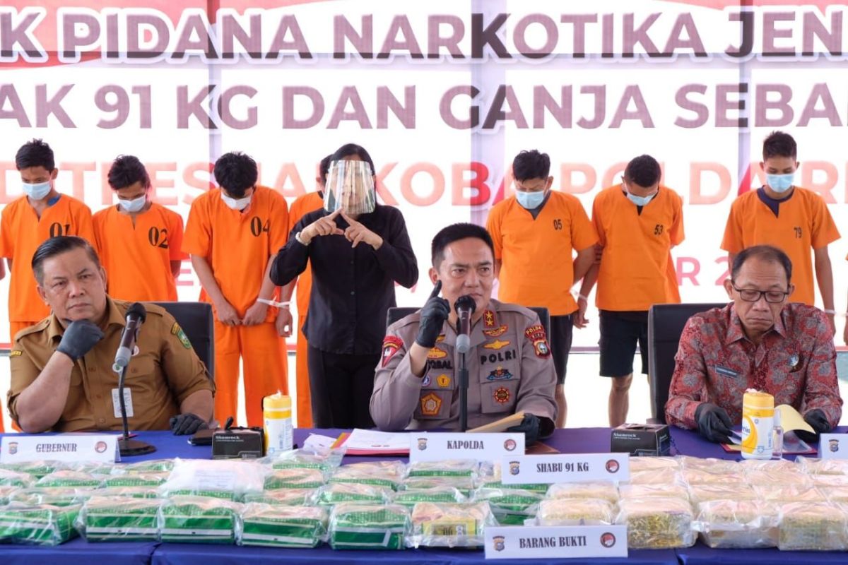 Polda Riau amankan 800 kg sabu dalam 11 bulan