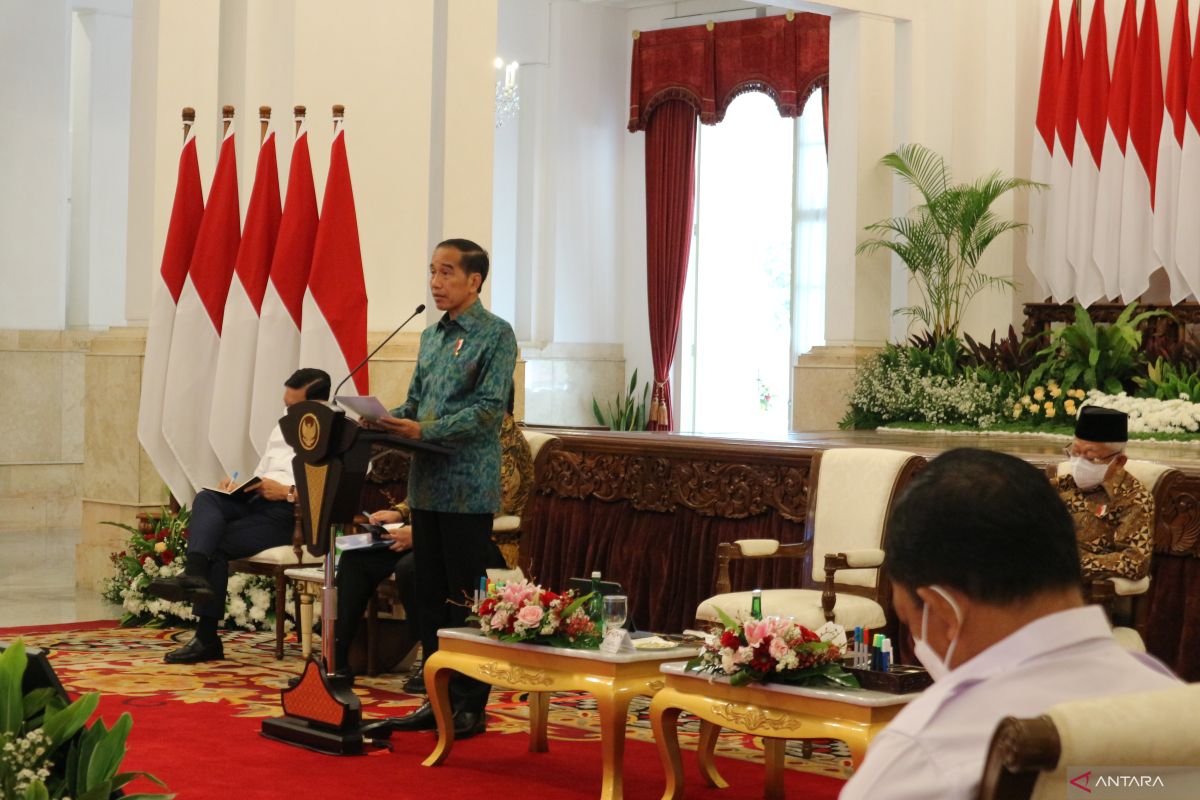 Jokowi: Saya minta mendagri terus sampaikan terkait pengendalian inflasi