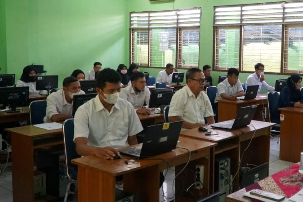 Sebanyak 203 calon anggota PPK Kota Madiun ikuti tes CAT