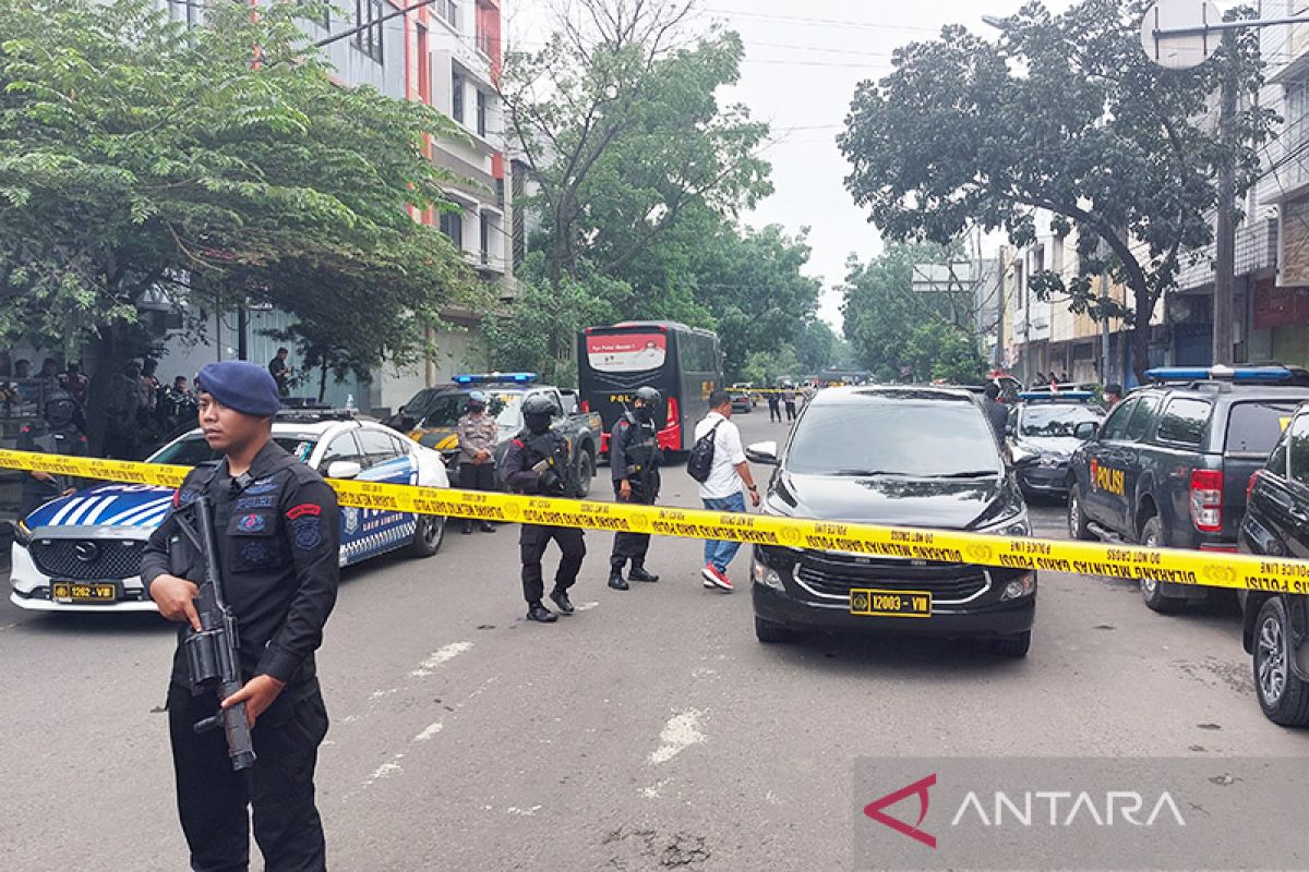 Ledakan kembali terdengar sekitar Mapolsek Astanaanyar