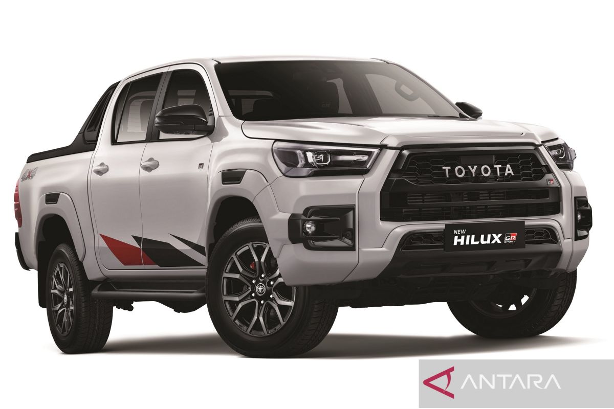 Toyota Hilux versi GR Sport performa mesin lebih bertenaga.