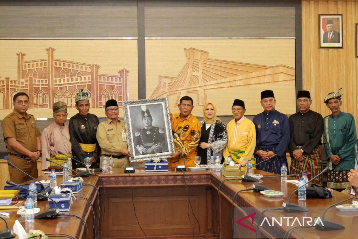 Bupati Kayong Utara dukung Sultan Siak II jadi pahlawan nasional