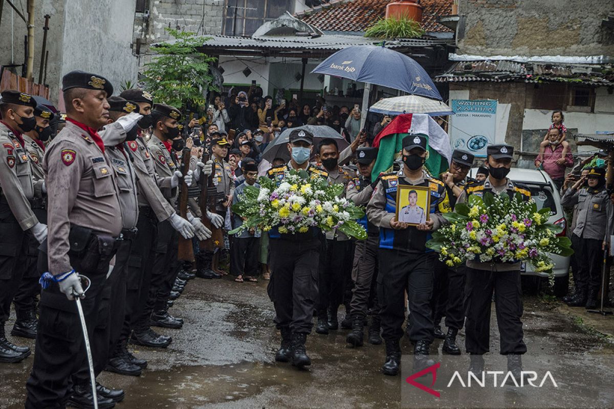 Malaysia mengutuk keras serangan bom bunuh diri di Polsek Astanaanyar