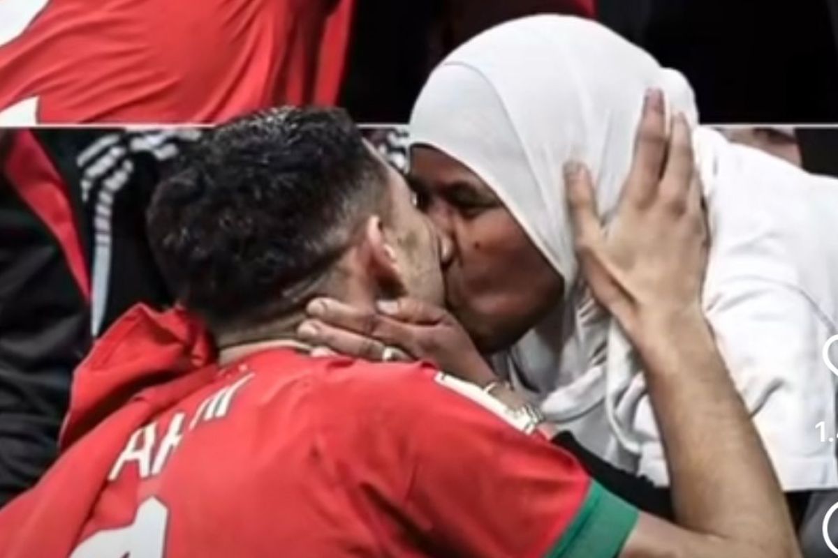 Selebrasi sujud syukur pemain Maroko punya makna penting