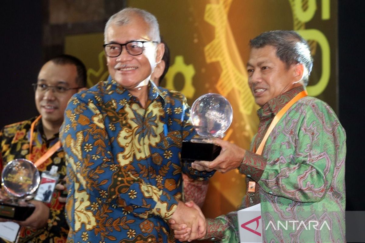 Terima Penghargaan National Lighthouse, APR jadi role model industri 4.0 Indonesia