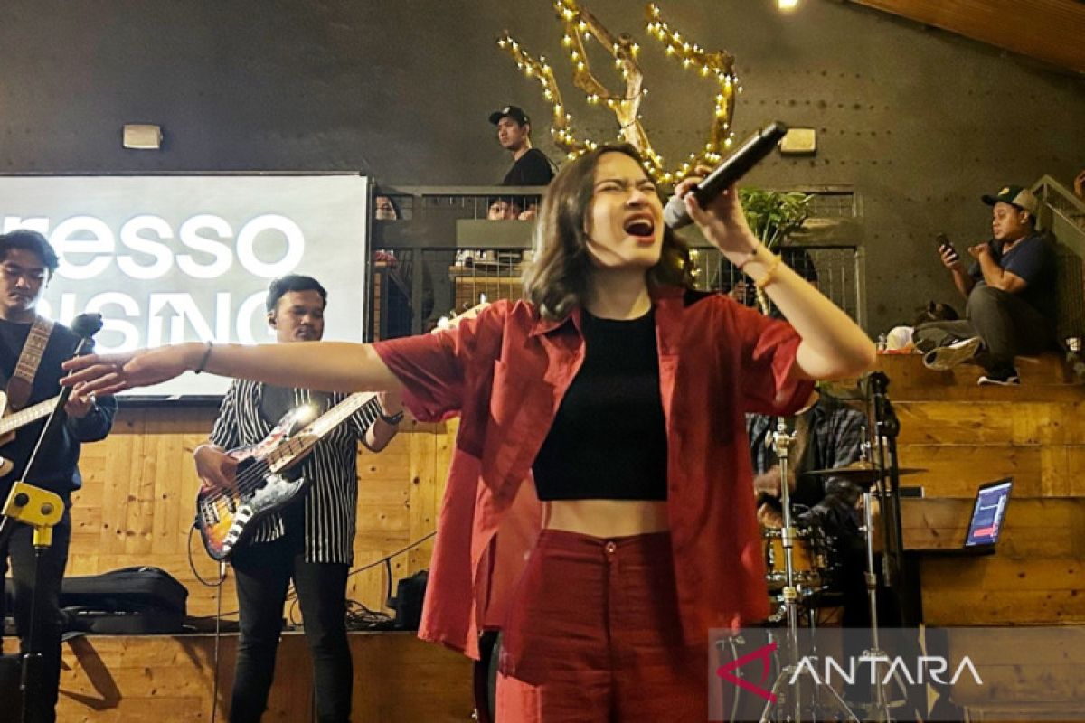 Penyanyi Satine Zaneta akui pengalaman pribadi untuk tulis lagu