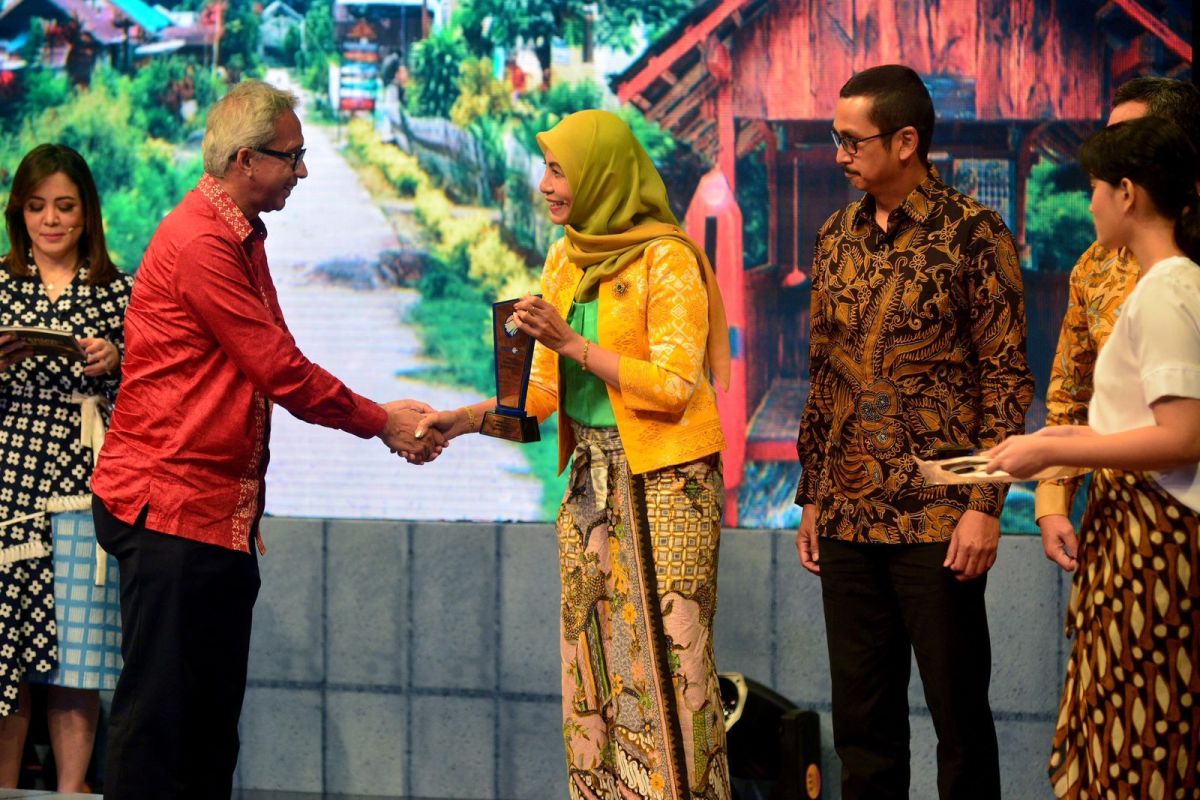 PLN raih penghargaan BUMN berprestasi