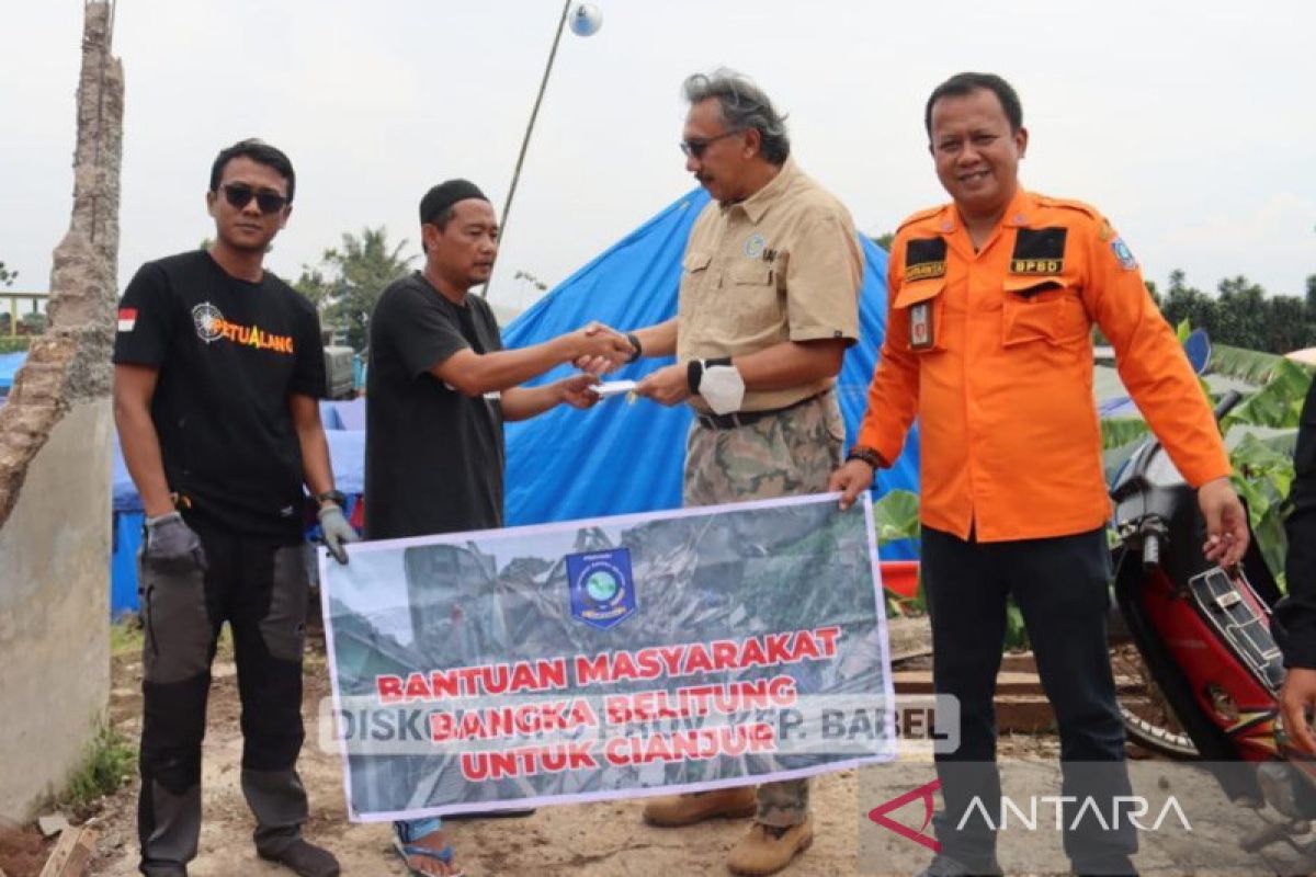 Pemprov Bangka Belitung serahkan bantuan korban bencana kepada Pemkab Cianjur