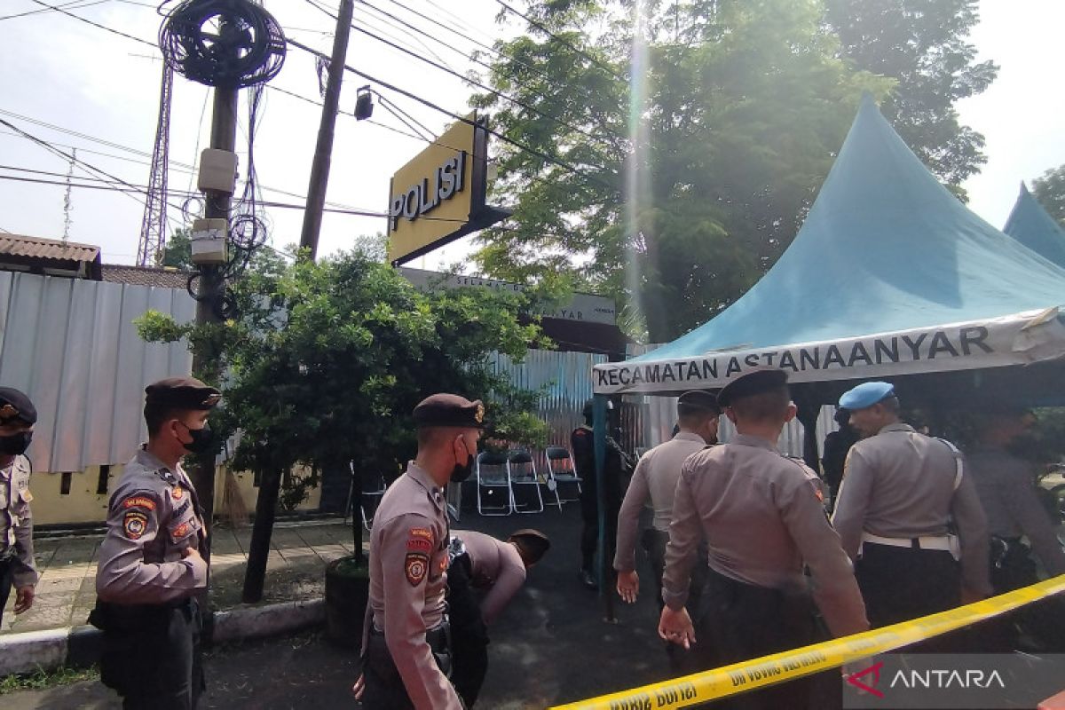 Polri: Pelaku bawa dua bom di depan dan belakang badan ke Astanaanyar Bandung Jabar