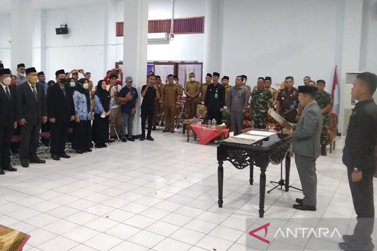 Bupati Mukomuko lantik tiga Pejabat Pimpinan Tinggi Pratama