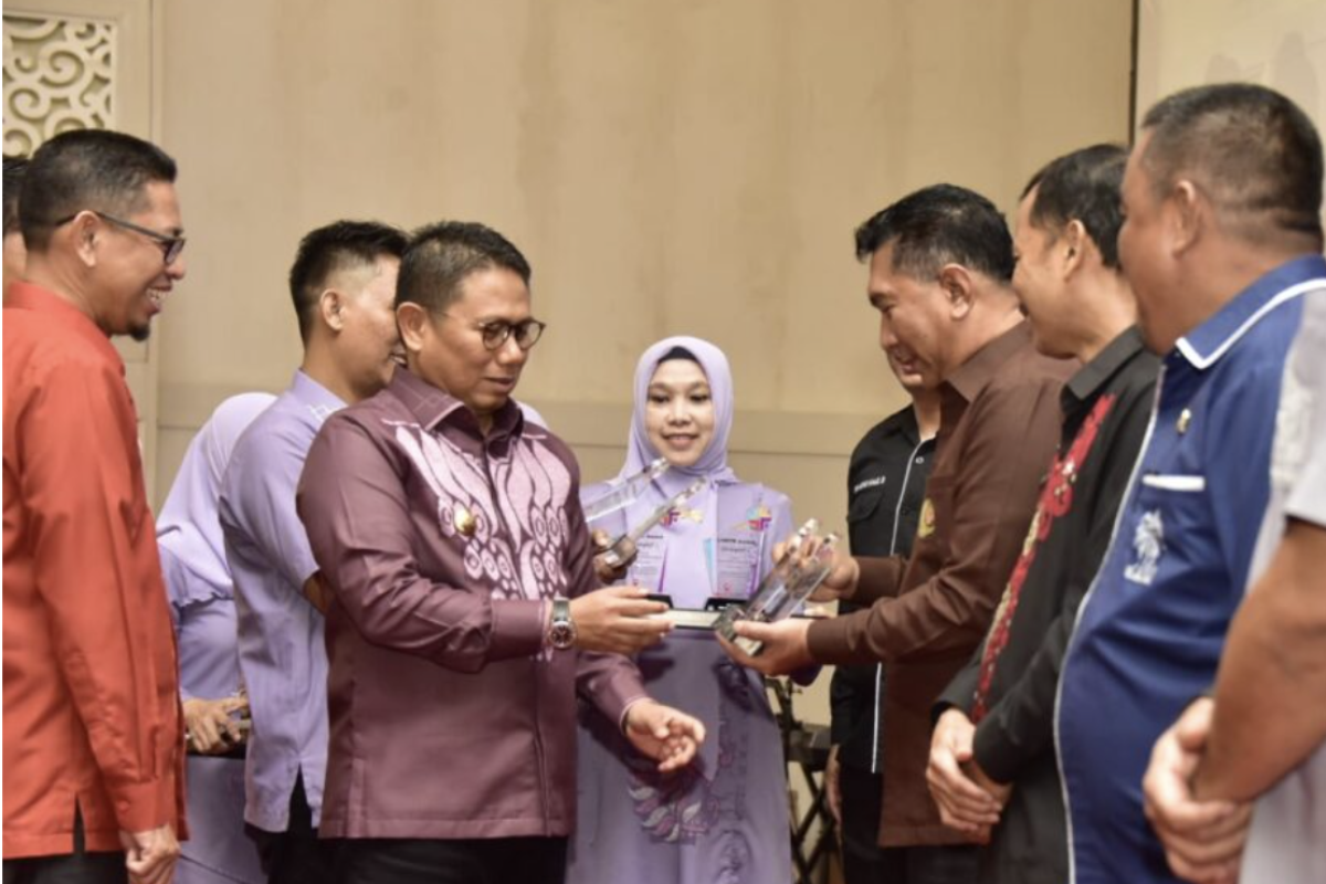 Inspektorat Gorontalo beri penghargaan OPD terbaik LHKPN