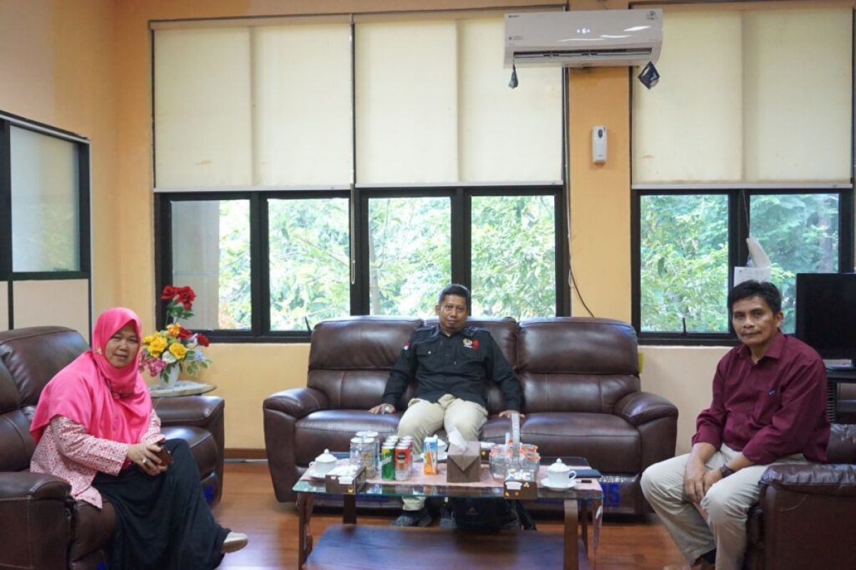 Unhas-Balai Taman Aketajawe Lolobata Halmahera jajaki kerja sama peningkatan SDM