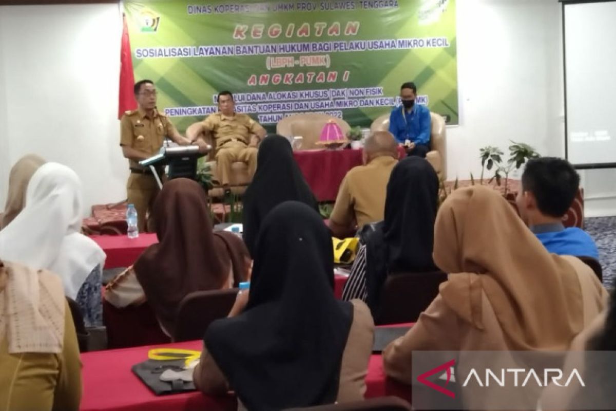 Dinas Koperasi Sulawesi Tenggara beri penguatan hukum kepada 320 pelaku UMKM