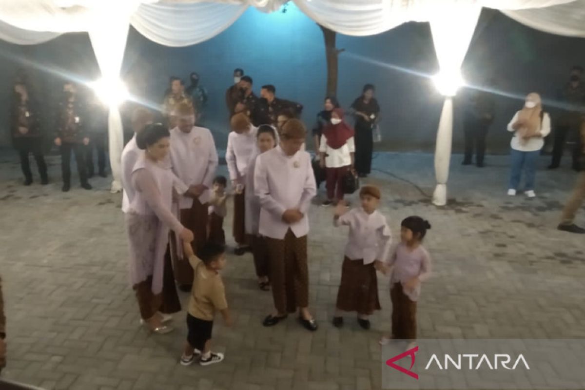 Jokowi berdoa agar rangkaian pernikahan Kaesang Erina berjalan lancar
