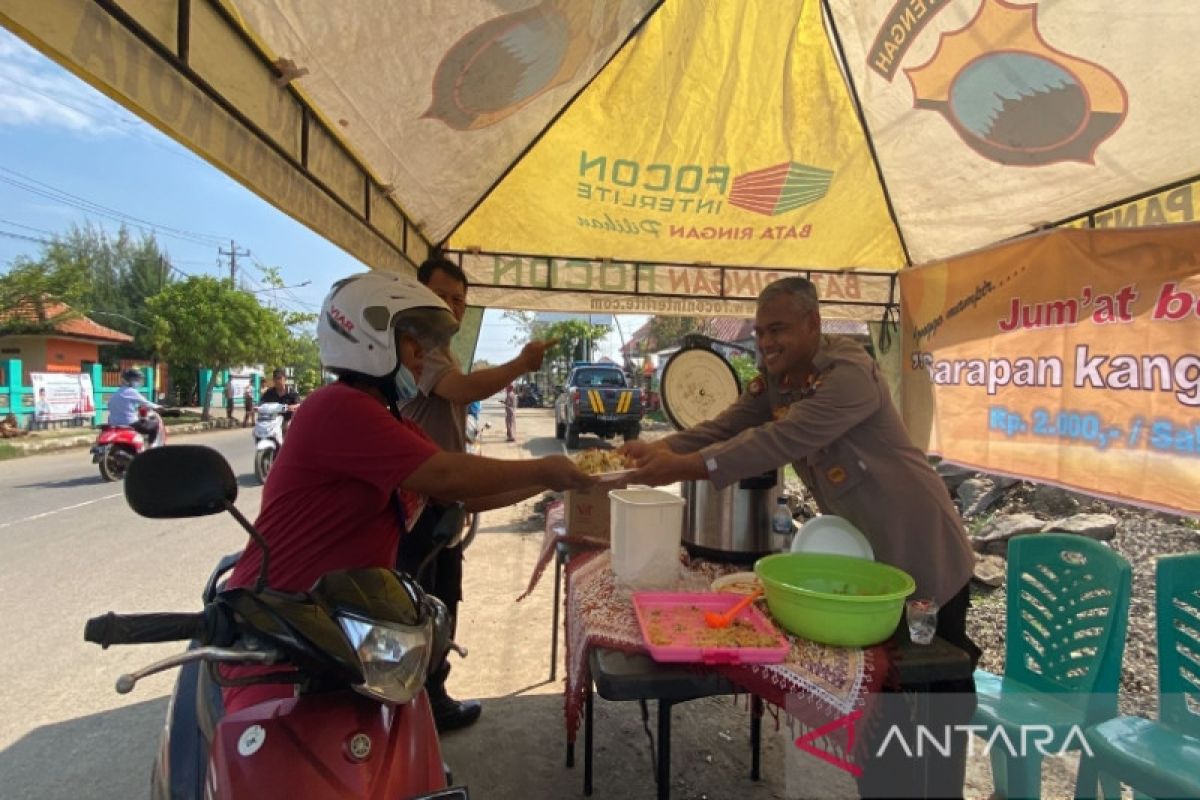 Jumat Berkah Sarapan Kanggo Warga, gagasan unik Polres Pekalongan Kota