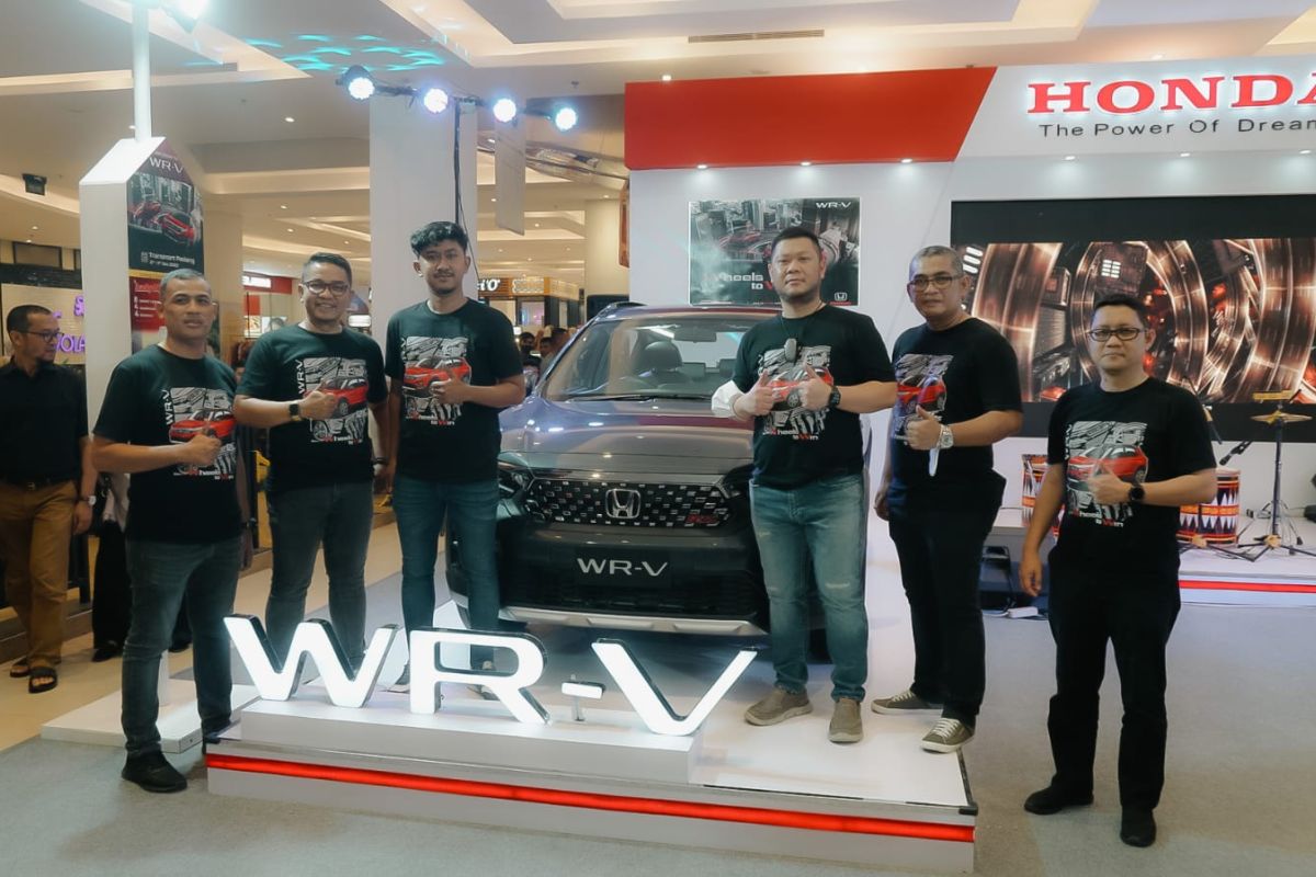 Honda WR-V lanjutkan perjalanan Jelajah Pulau Sumatera dengan tampil di Padang