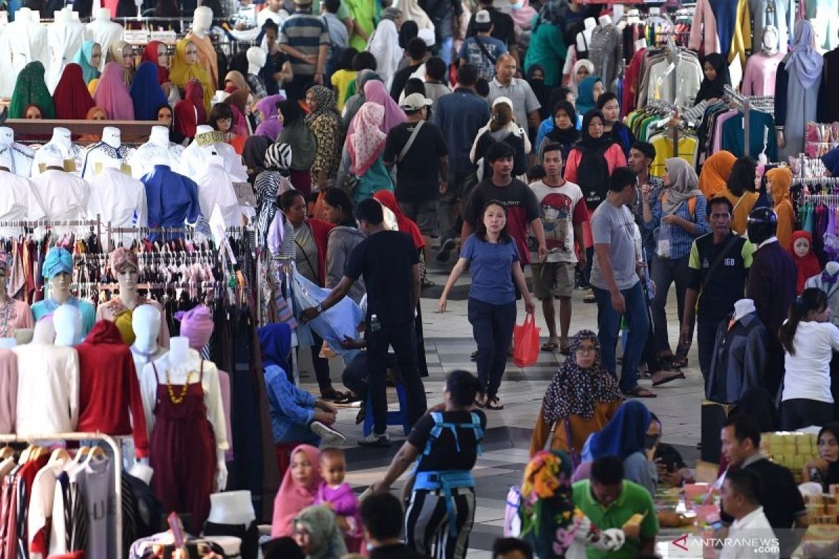 BI perkirakan kinerja kinerja penjualan ritel November naik, ditopang sandang