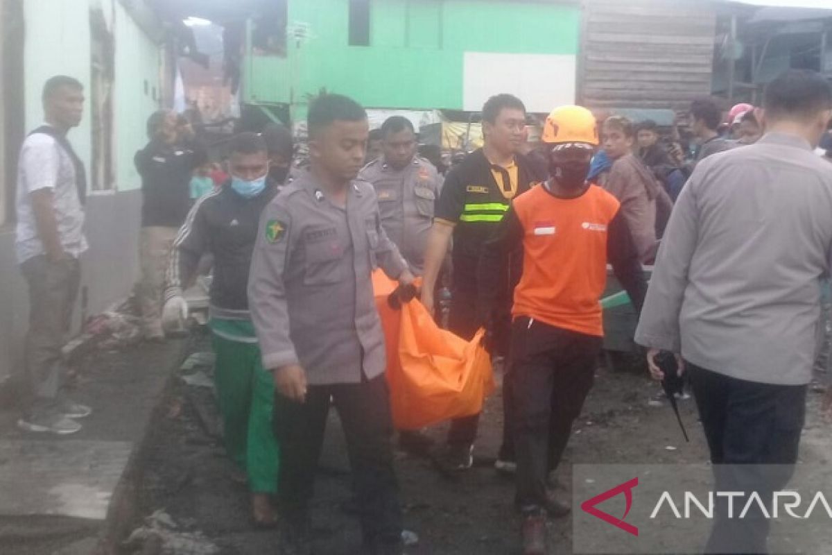 Pasar Mardika Ambon terbakar, 2 orang meninggal dunia