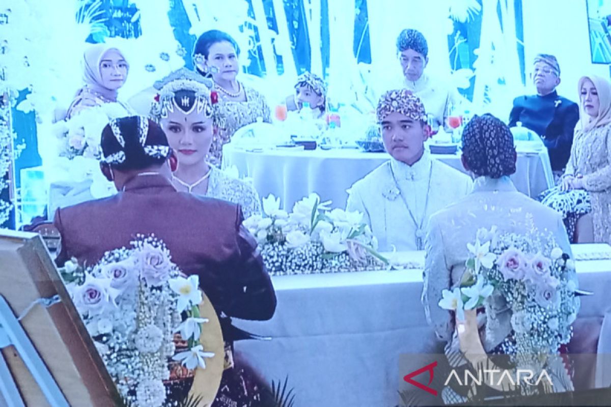 Kaesang Pangarep dan Erina Gudono resmi menjadi suami-istri