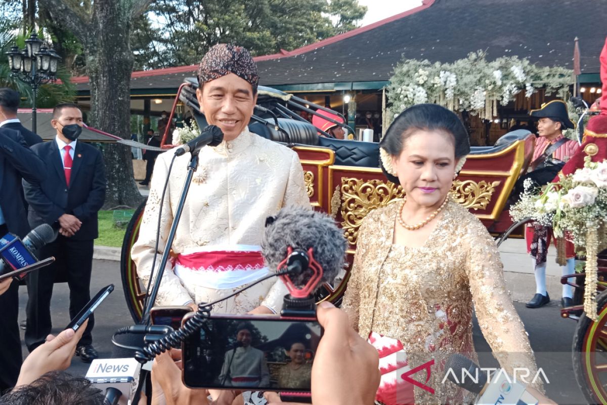 Jokowi doakan Kaesang dan istrinya Erina harmonis sepanjang masa