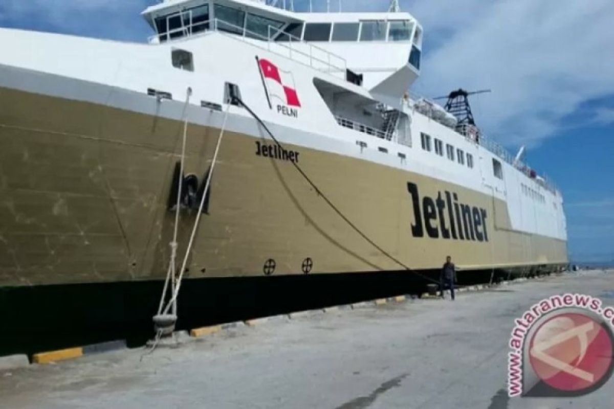 Pelni Baubau menyiapkan Kapal Jetliner layani rute Kendari-Wakatobi-Ereke
