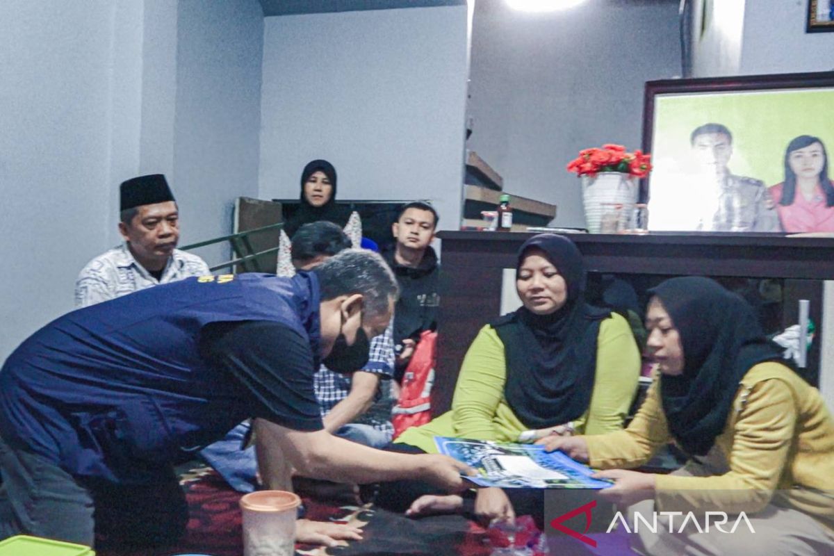 Bandung authority provides compensation to Astanaanyar bombing victim