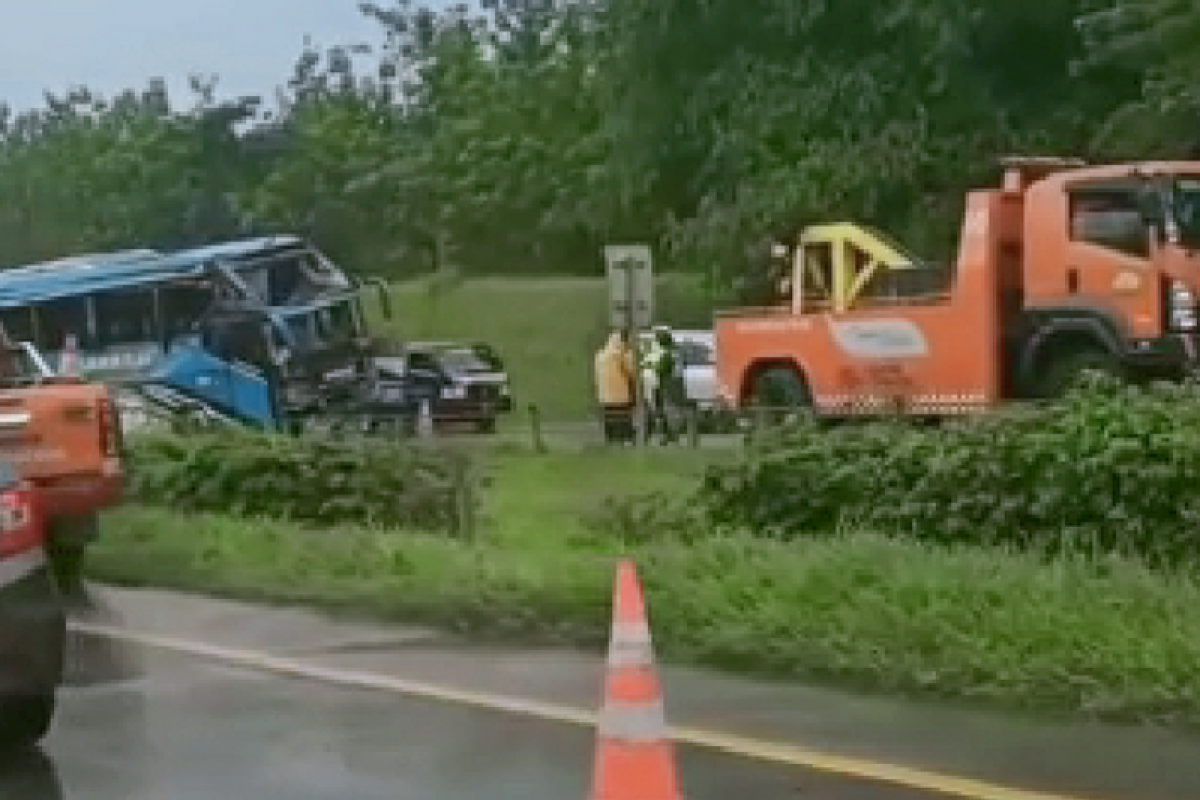 Dua orang meninggal dalam kecelakaan di jalan Tol Cipali