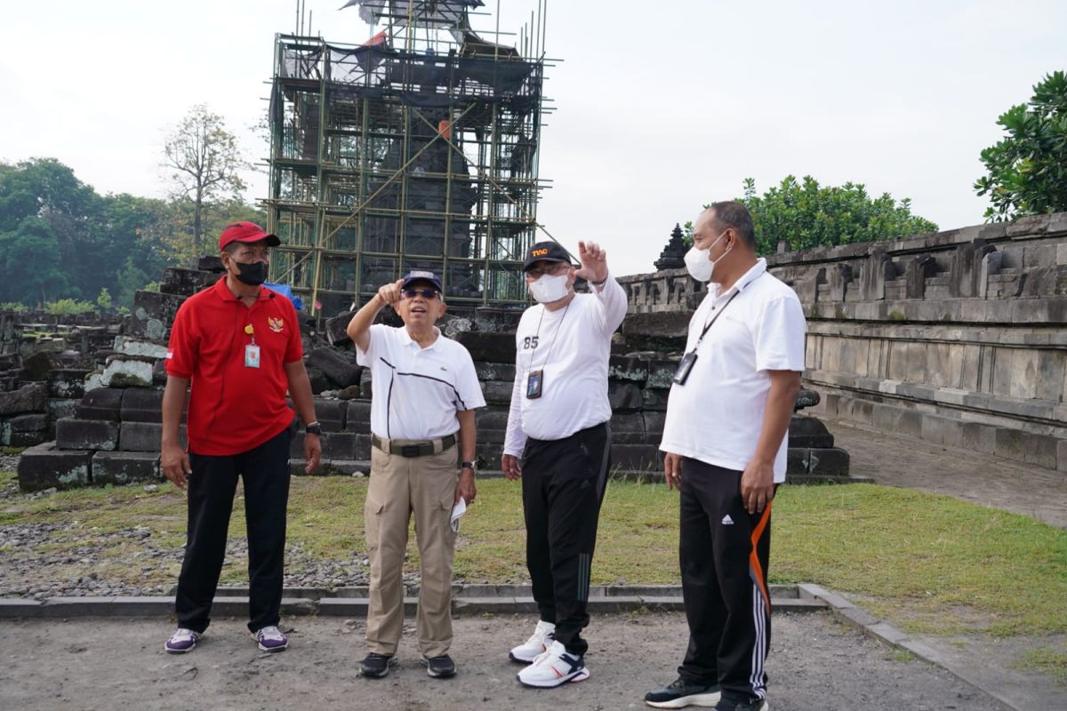 VP Amin commends preservation efforts in Prambanan Temple