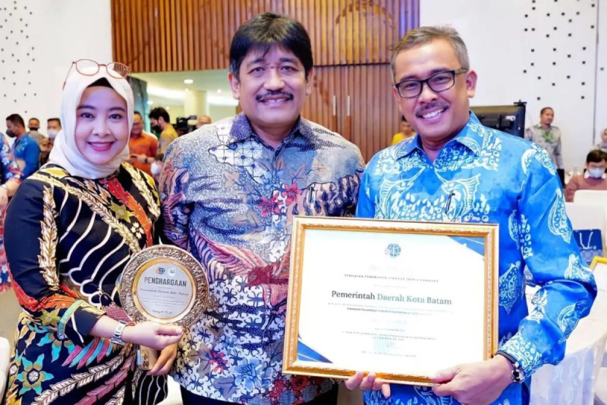 Pemkot Batam raih penghargaan Pelaksanaan Pengawasan Penataan Ruang dari Kementerian ATR