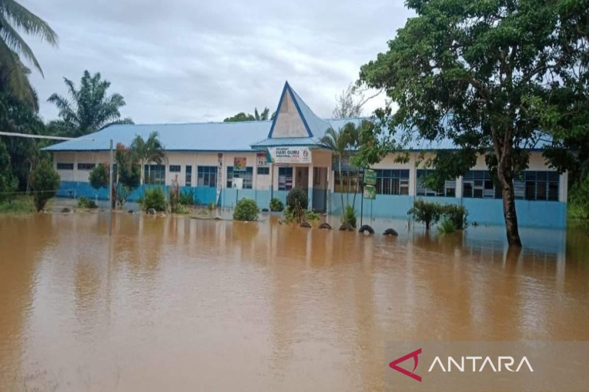 Pascabanjir, sejumlah sekolah di Madina diliburkan