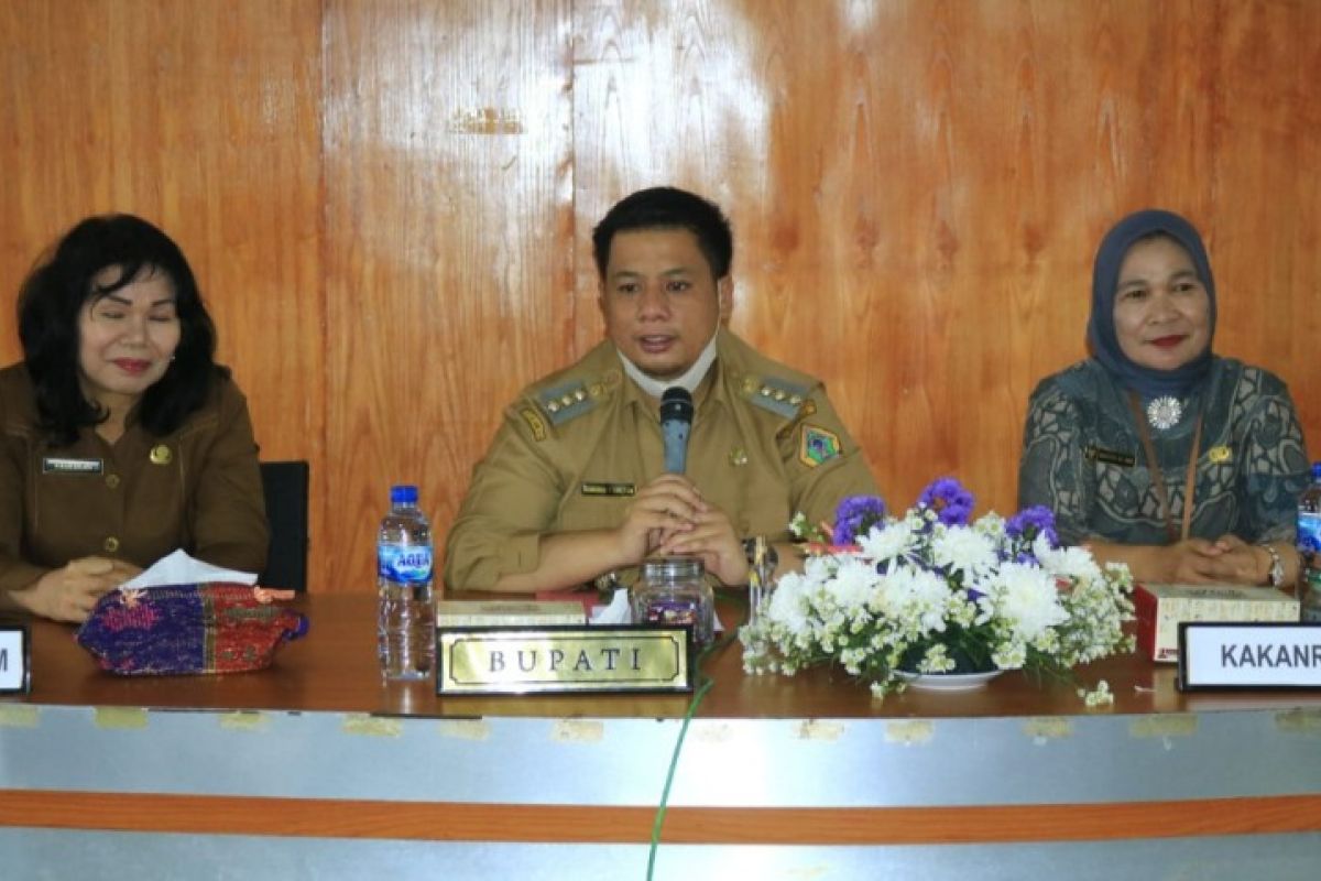 Bupati buka kegiatan ujian dinas dan ujian kenaikan pangkat penyesuaian ijazah di lingkungan Pemkab Samosir