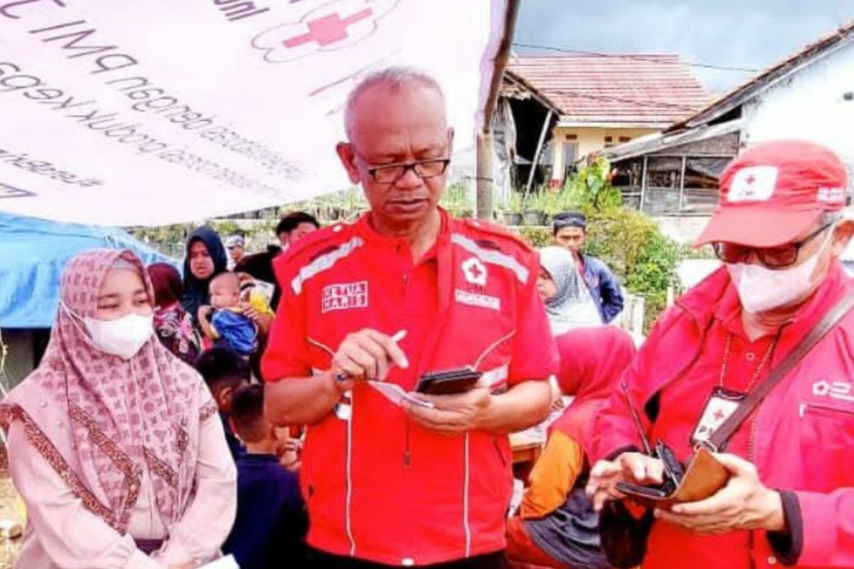 PMI Jaksel salurkan sembako untuk korban gempa Cianjur