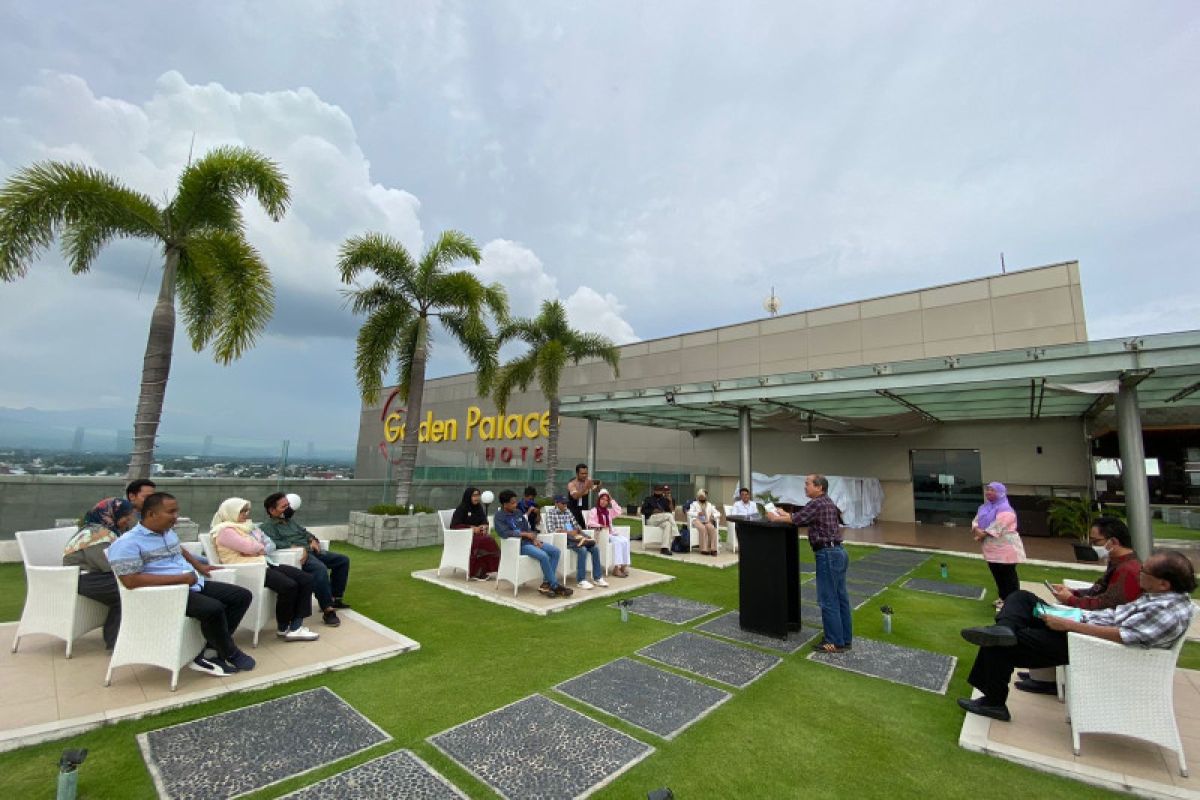 Pemkot Mataram turunkan target pajak restoran pada tahun 2023