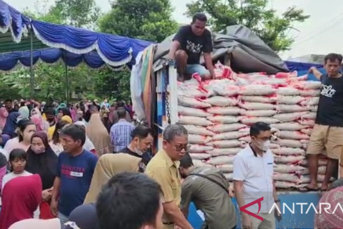 Pemkot Palembang gelar operasi beras murah