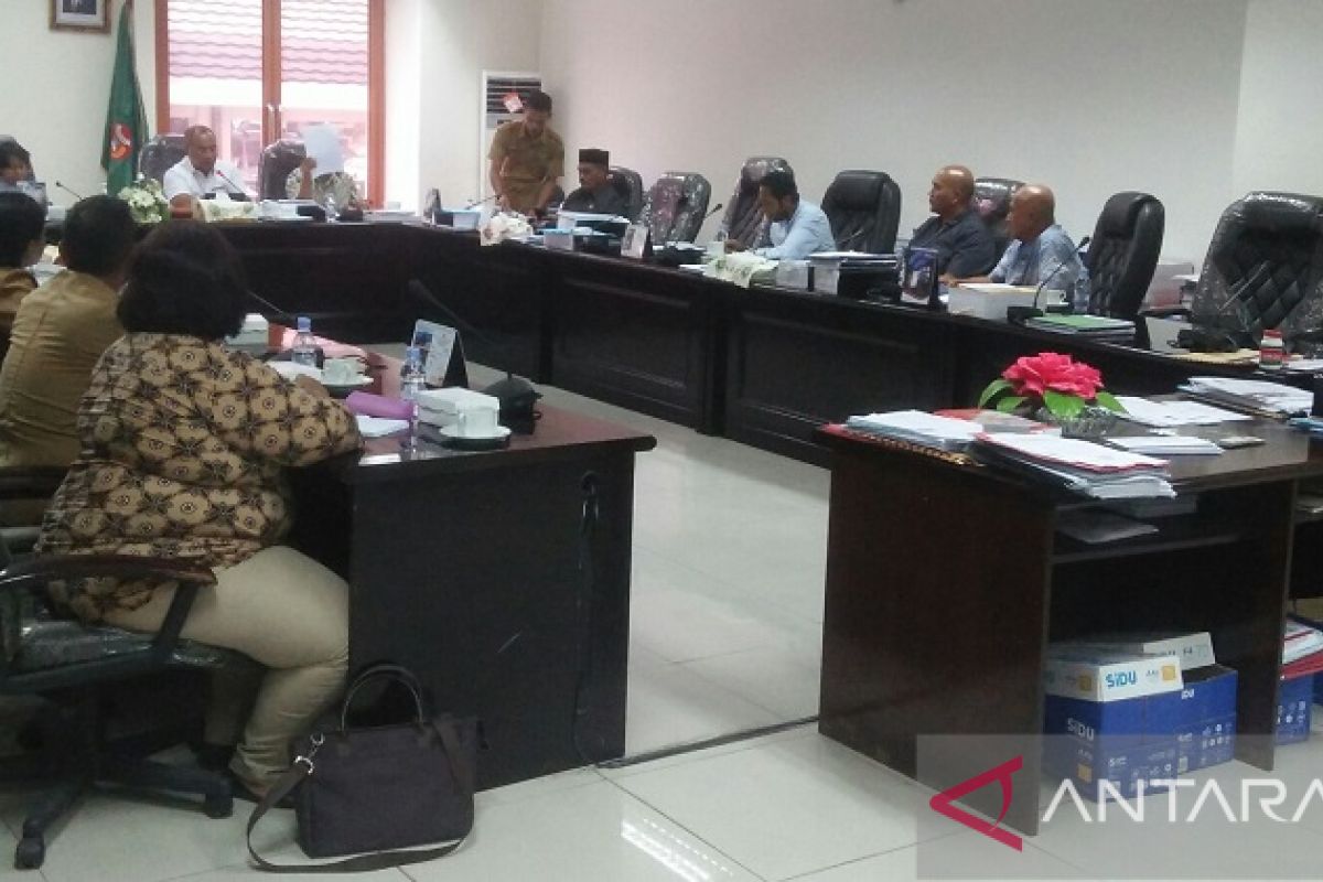 Dishut-DPRD Maluku urai sengketa lahan warga Tehoru dengan perusahaan