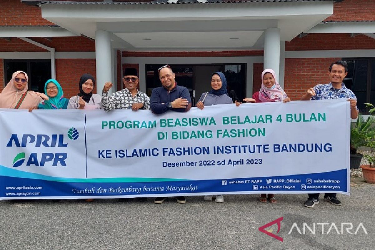 Eka dan Lily raih beasiswa APR, belajar Fashion ke IFI Bandung