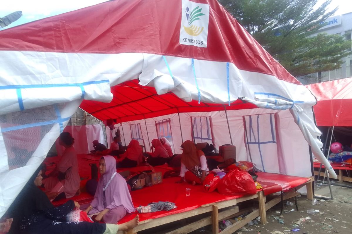 Pengungsi dampak kebakaran Lorong Tahu Ambon mulai diserang batuk, begini penyebabnya